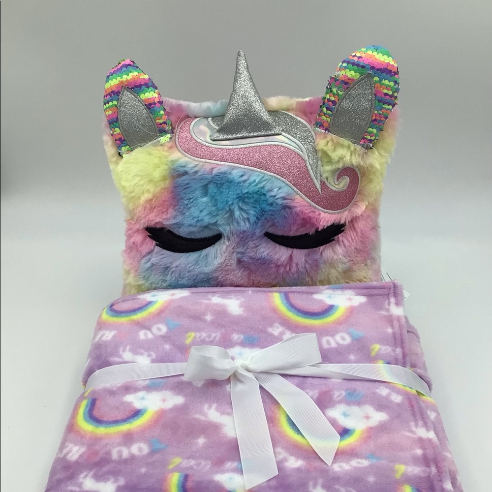 L2D LOVE2DESIGN Unicorn Pillow & Throw Blanket